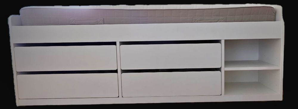 Cama, estrado, colchão como novo