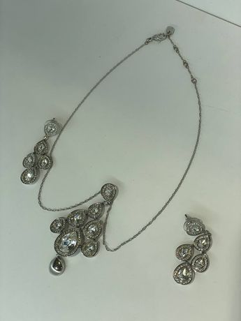 Продам украшение ожерелье, сережки Swarovski