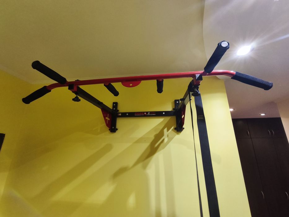 Drążek ścienny do podciągania ZIDER PULL UP