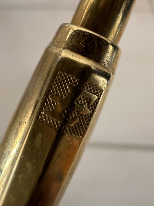 Esferografica parker ouro de 14 kilates.