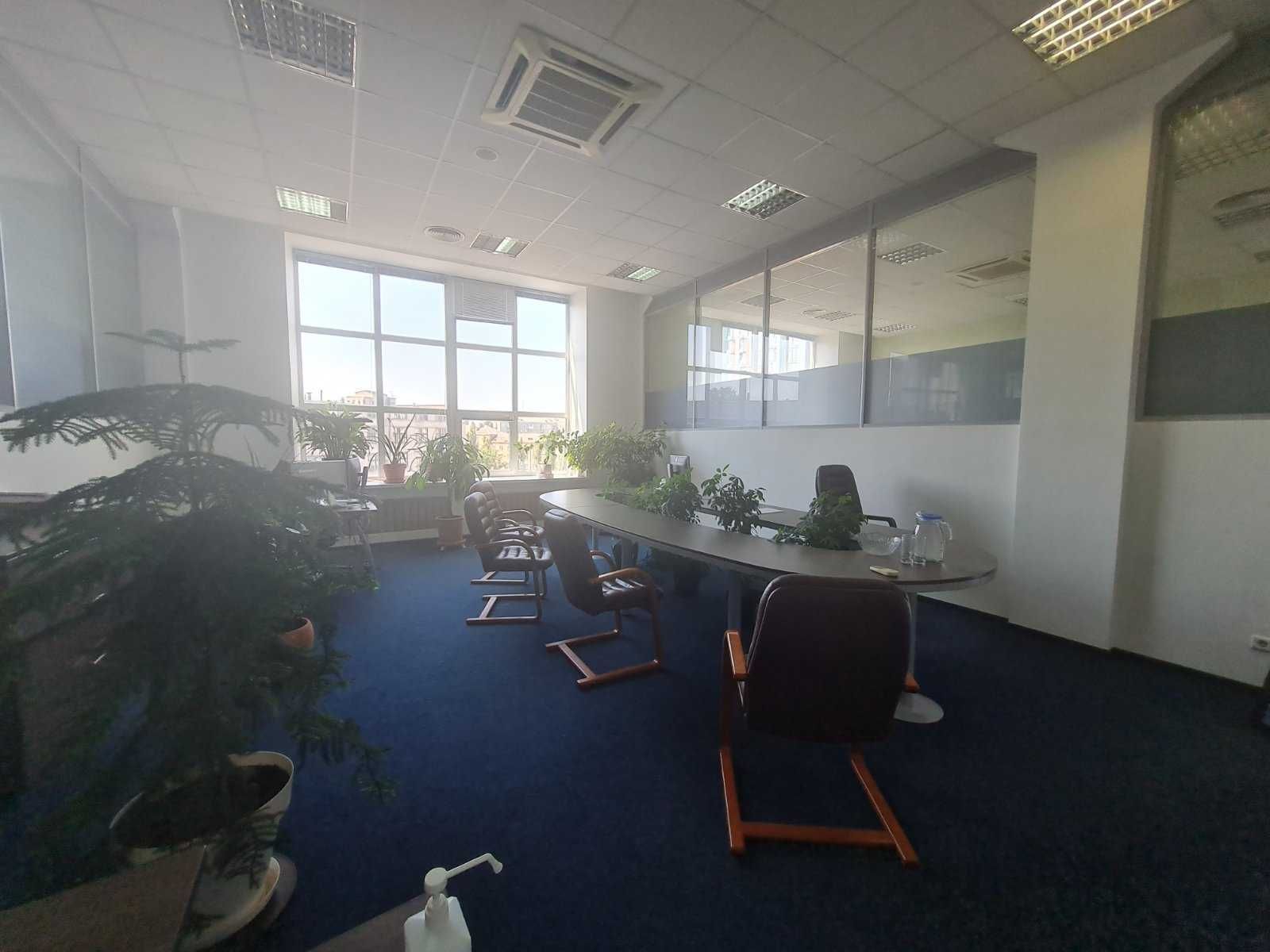 Офис в бизнес центре, 55 м.кв. Вокзальная. Собственник