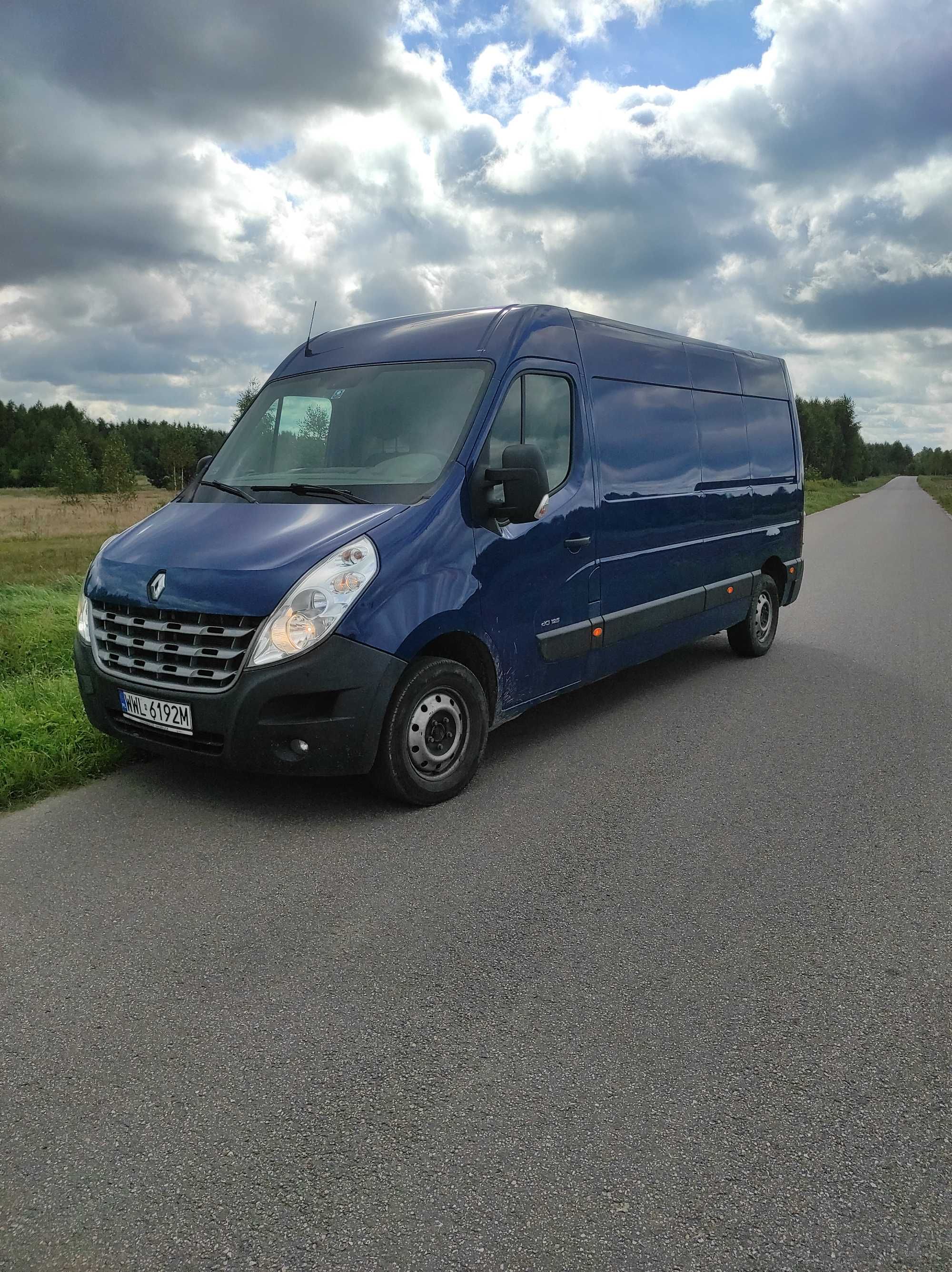 Wynajem busa dostawczego Renault Master, Wypożyczalnia busów