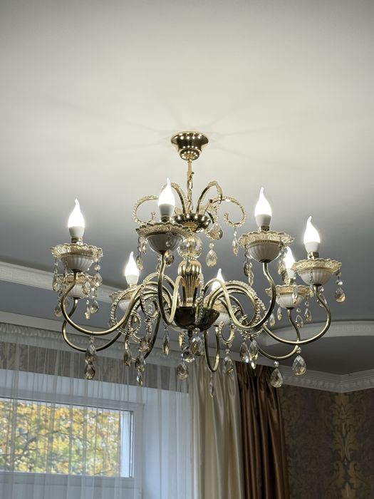 Люстра (привезена з Італії)