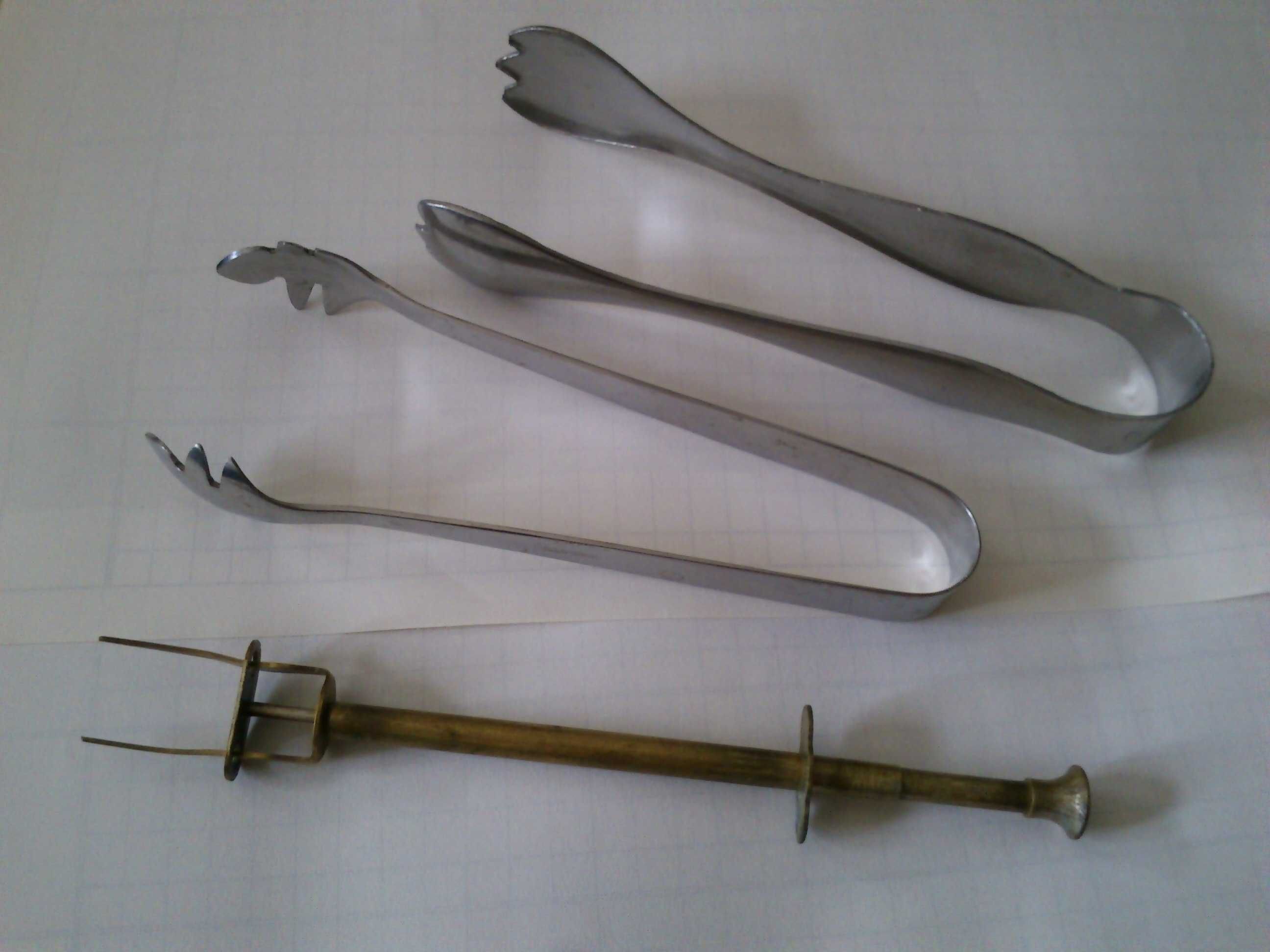 Pinças de gelo e forquilha p/ acepipes, utensílios de cozinha vintage