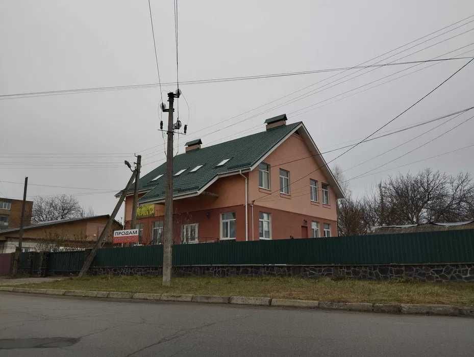 ТЕРМІНОВО Продам будинок в центрі Шпола
