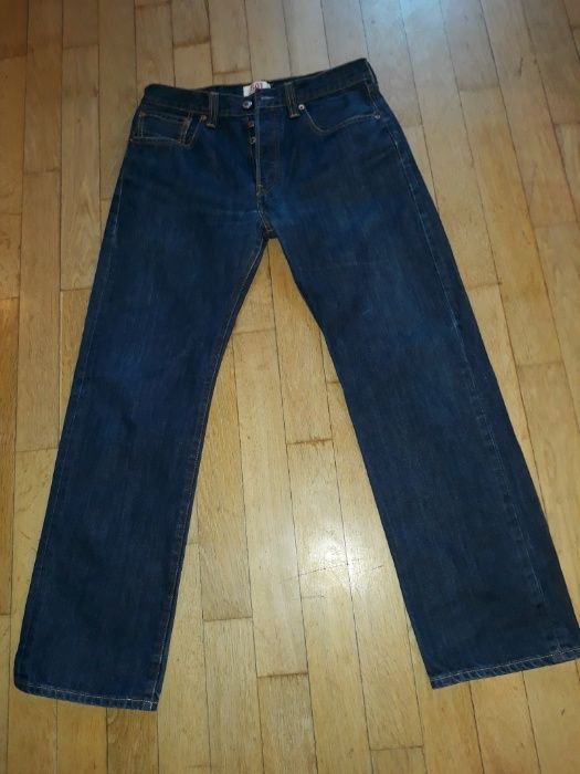 Продам джинсы фирмы "Levis" (Польша).Модель 501