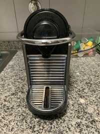 Maquina de Cafe Nespresso Pixie