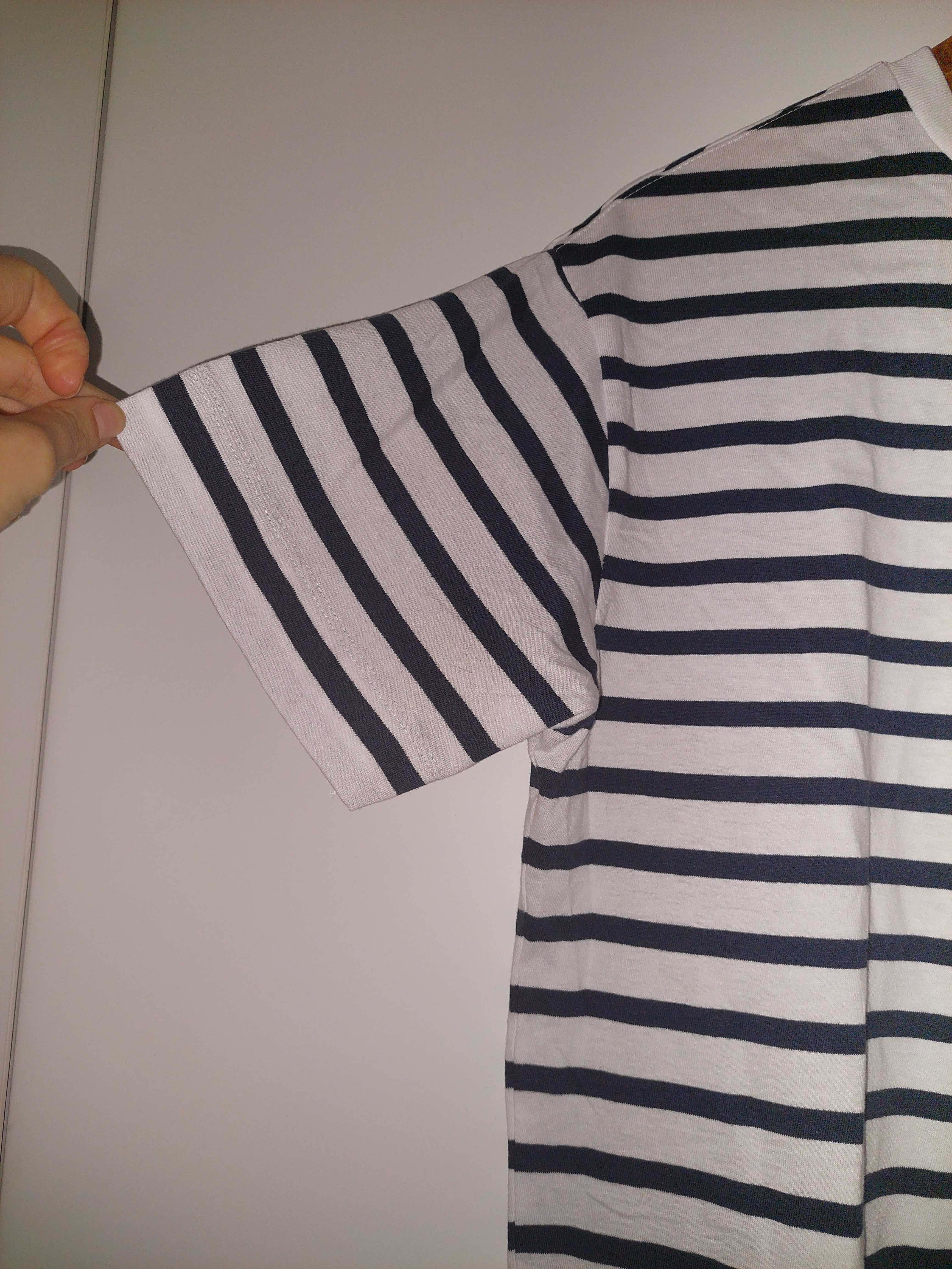 Tshirt com etiqueta