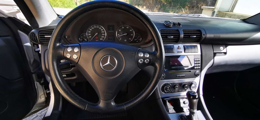 Mercedes-Benz C180 Sport Coupé Kompressor Classic Aut