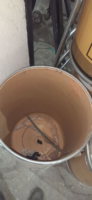 beczka z pod drutu spawalniczego