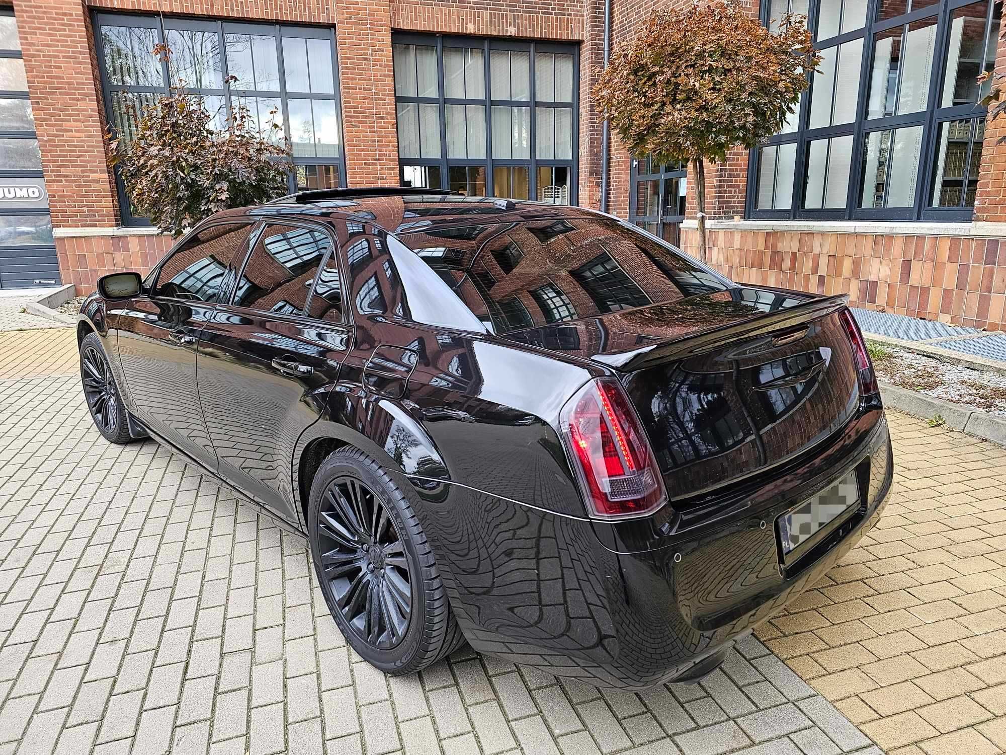 CHRYSLER  300C BLACK -  5.7 HEMI V8 380 KM LPG - PIĘKNY ! ! ! !