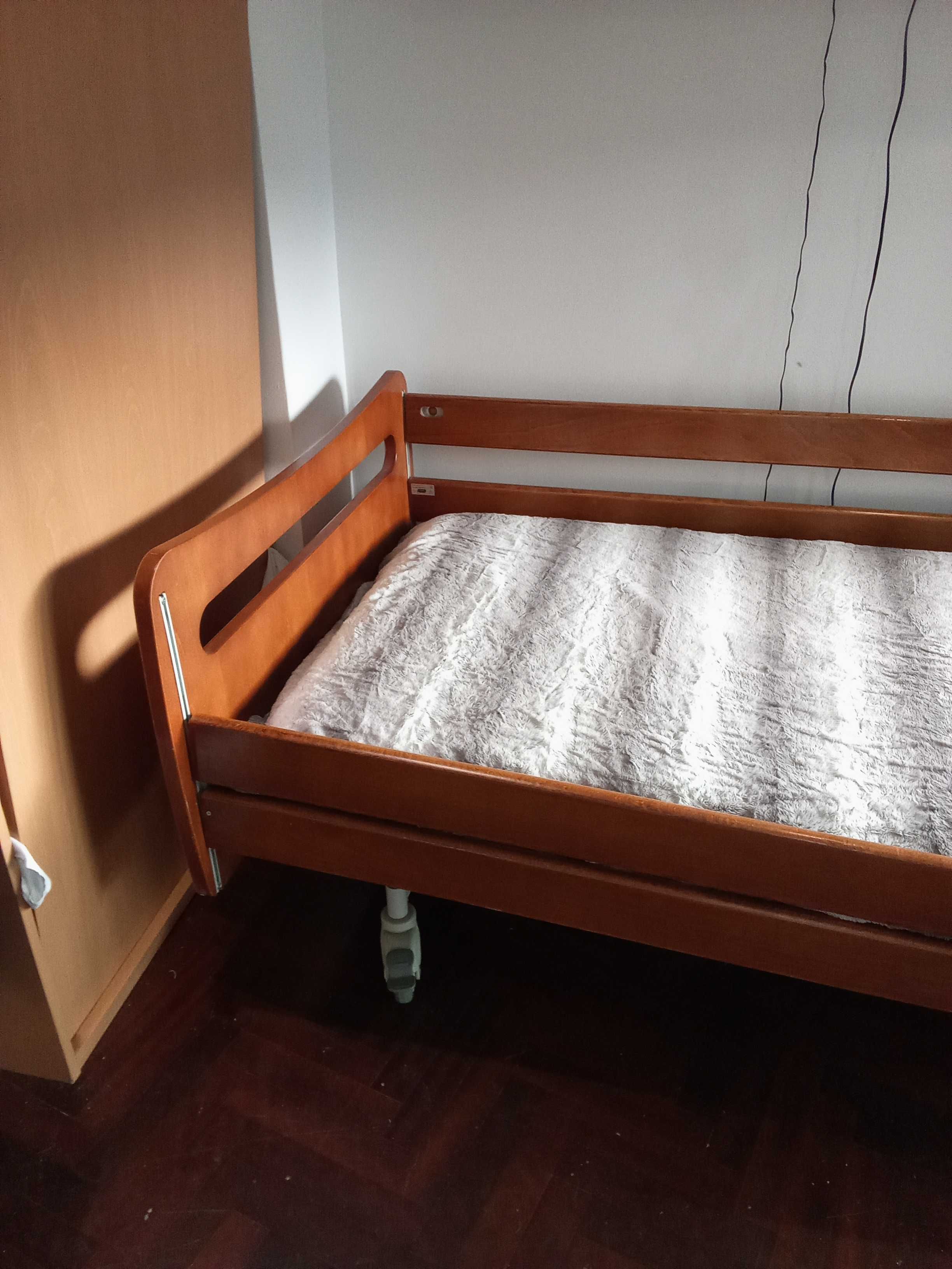 Cama articulada elétrica: inclinação e elevação, como nova