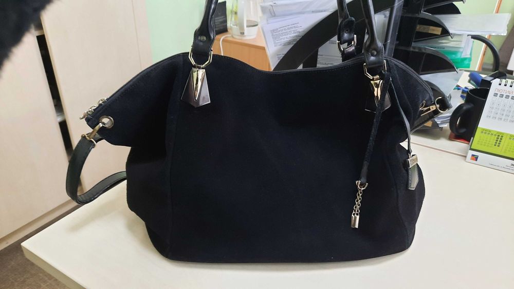 Продам  велику сумку з натуральної замши