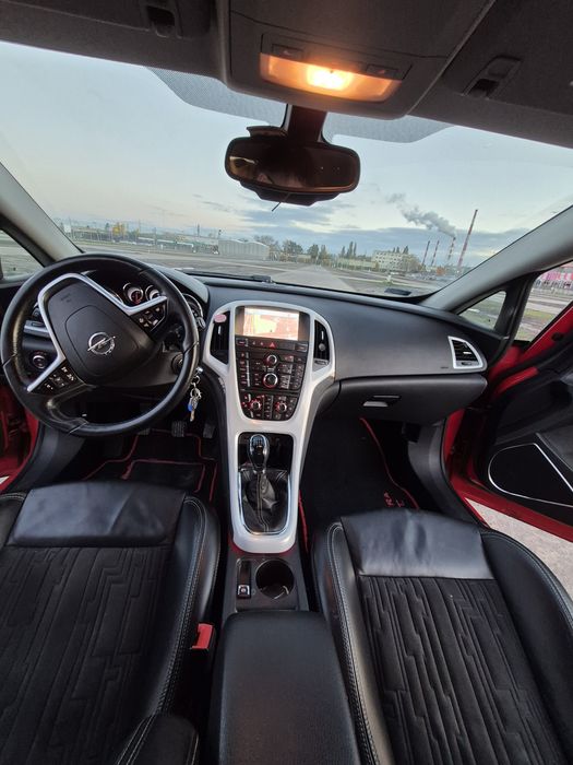 Opel Astra J GTC OPC line