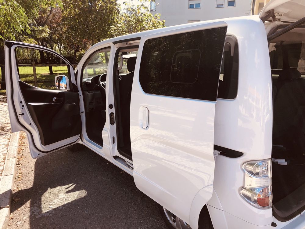 Nissan Evalia Electric 7 Lugares