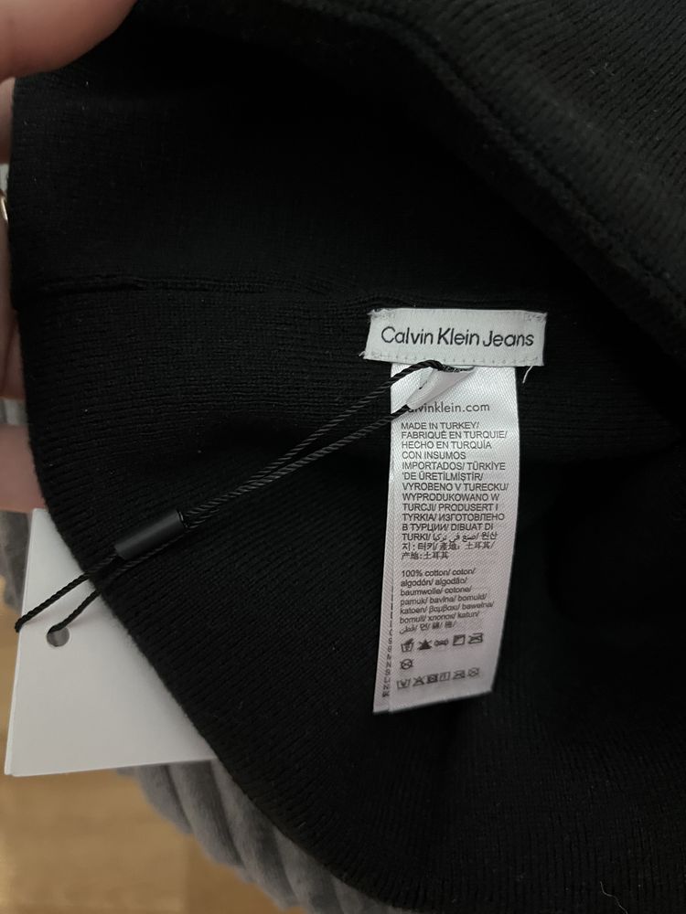 Шапка Calvin Klein