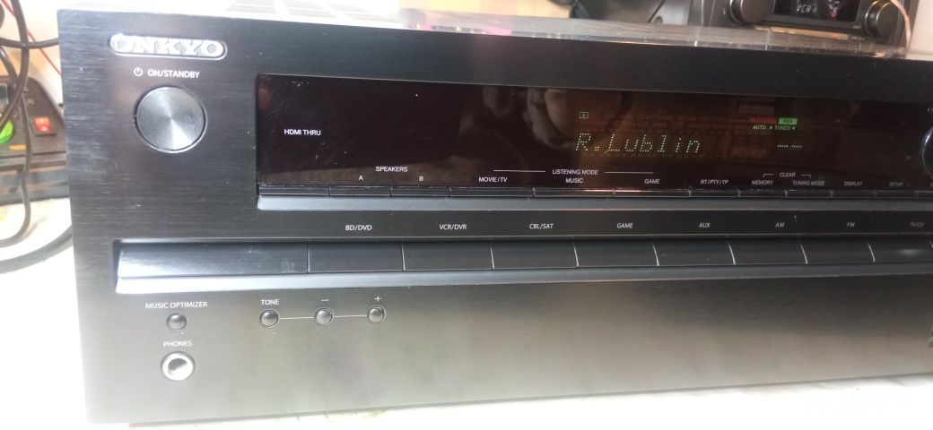 Amplituner Onkyo HT-R548