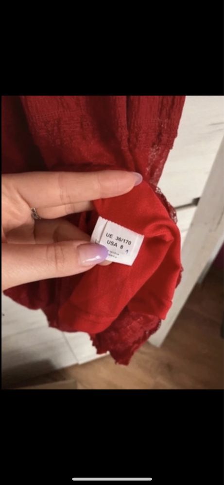 czerwona koronkowa sukie ka damska midi