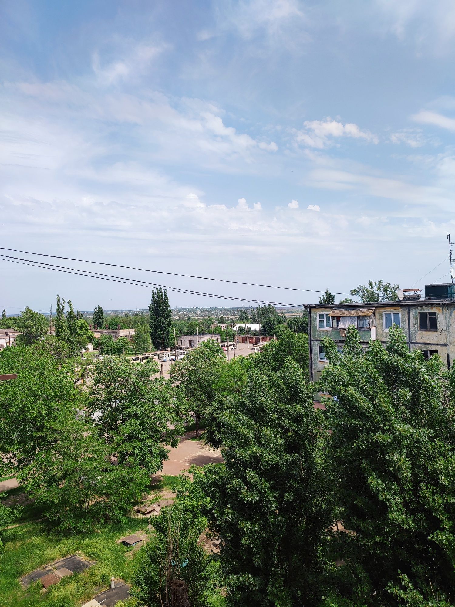 Продається 3х  квар. з меблями на 44 квартолі вул  Армавирська
