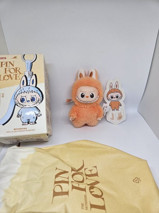 Labubu pin for love- mini labubus