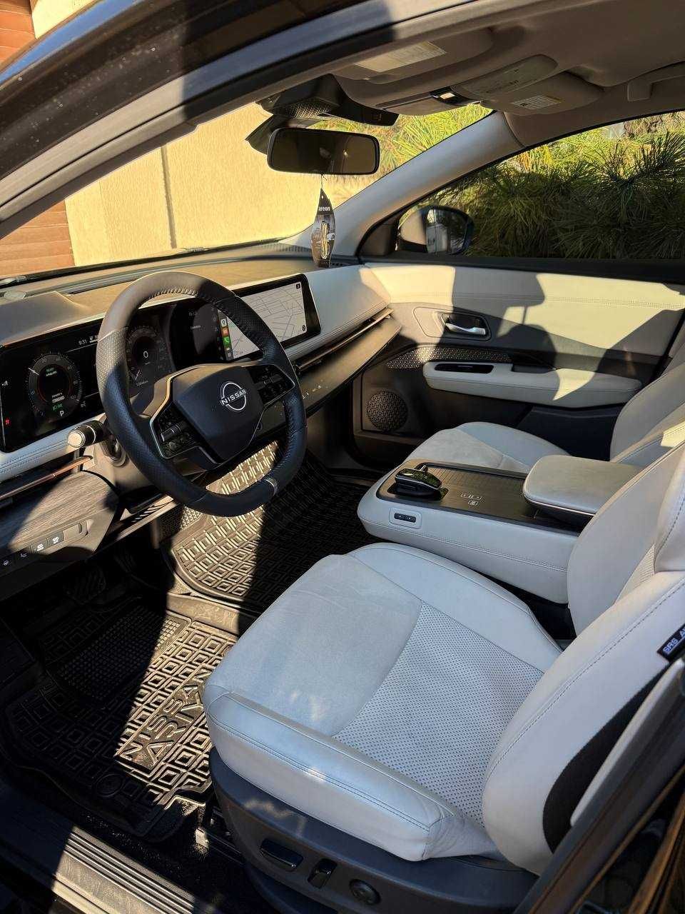 Продам 2023 Nissan Ariya Engage