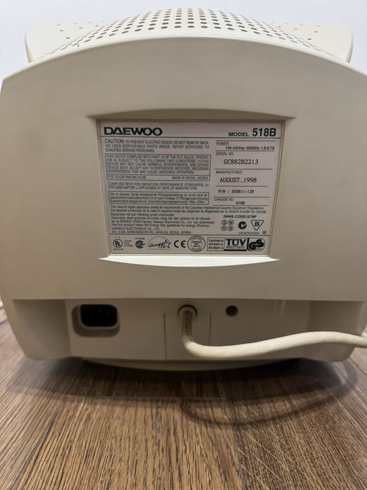 Monitor Daewoo 518B