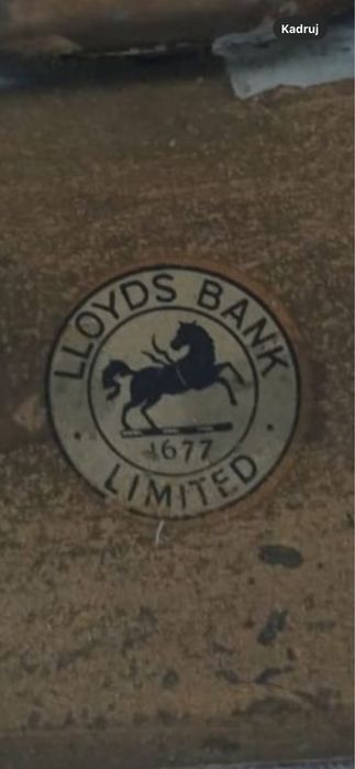 Mosiężna waga 1677 Lloyds Bank Limited