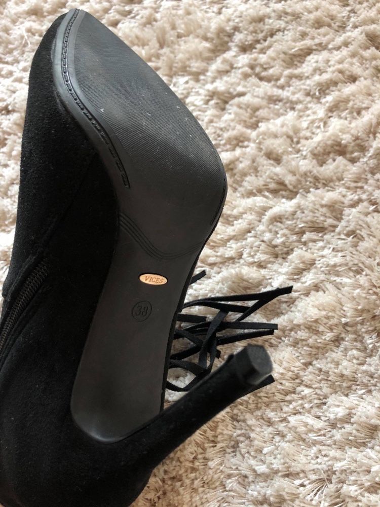 Buty damskie Stan Odealny  38 czarne na szpilce