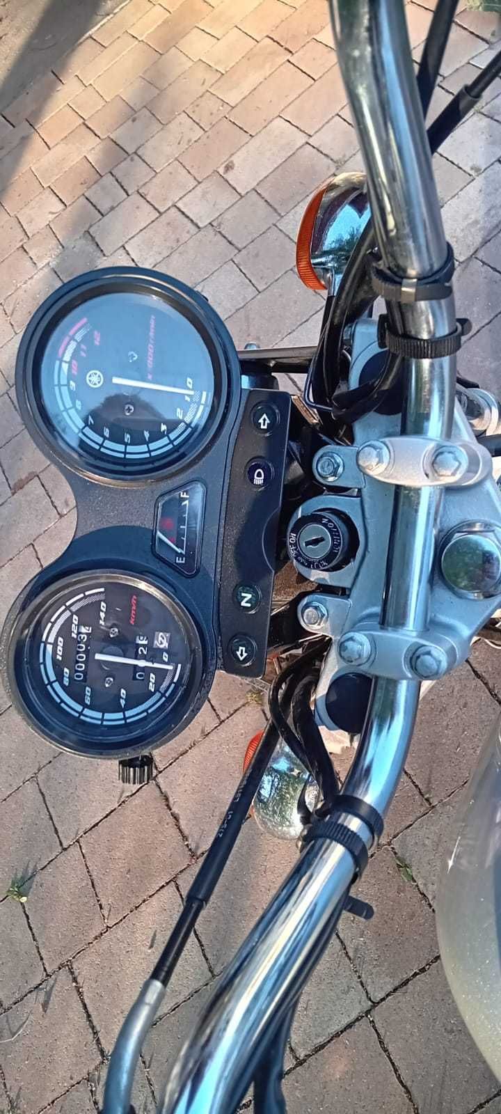 Yamaha 125 YBR Custom