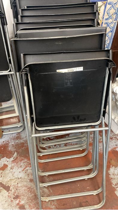 Varios tipos de cadeiras de escritorio