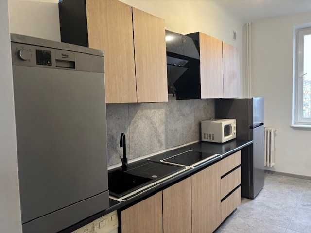 Wynajmę mieszkanie 2 pokoje z kuchnią 47 metrów  Warszawa Śródmiescie