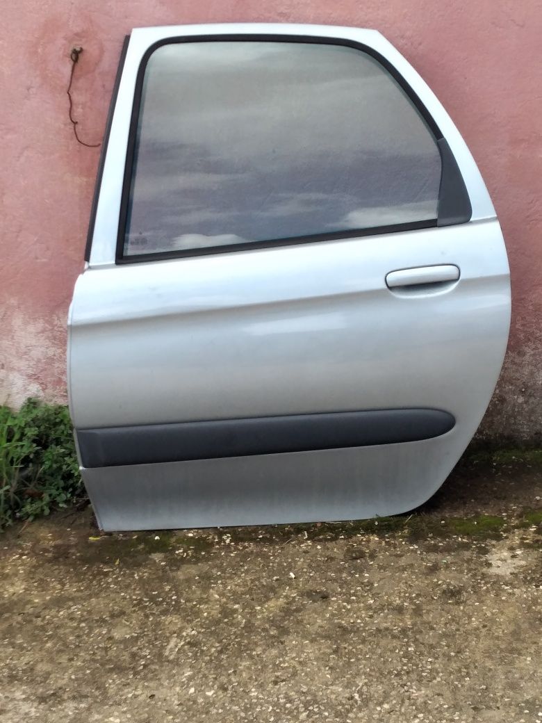 Porta Portas Nuas Citroén Xsara Picasso Cor  Cinza Ano 2002