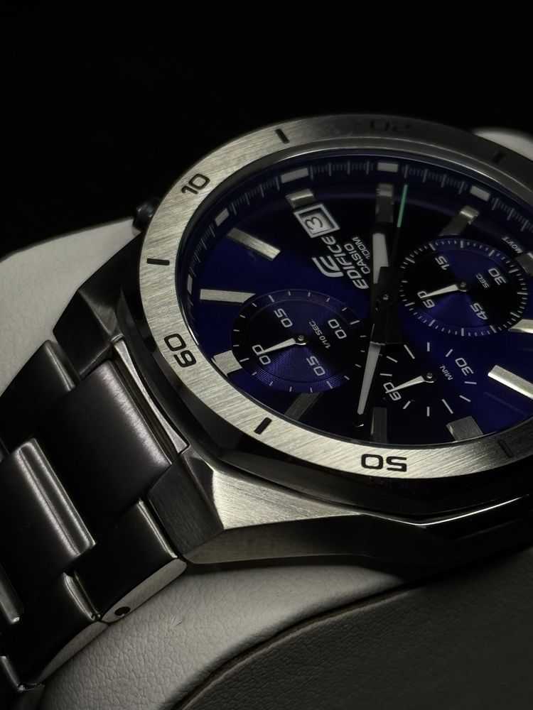 Оригінальний годинник Casio Edifice EFV-640D-2A Касио Часы Оригинал