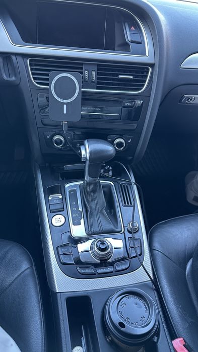 Продам ауди А4 Б 8 Кватро 2014г