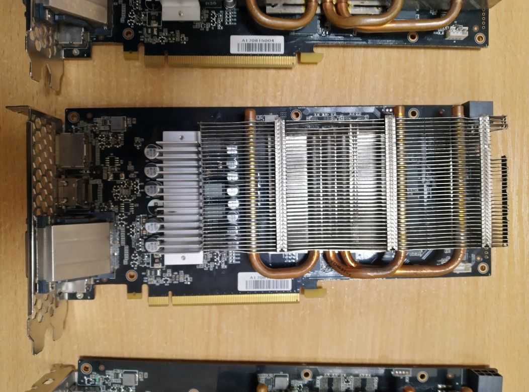 Продам три не працюючі відеокарти Palit GTX 1060 3 Gb одним лотом.