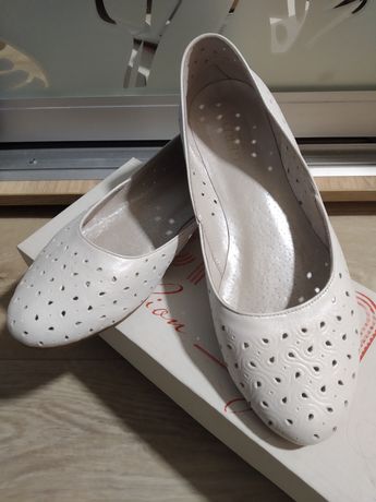 Новые туфли балетки кожа 37 размер