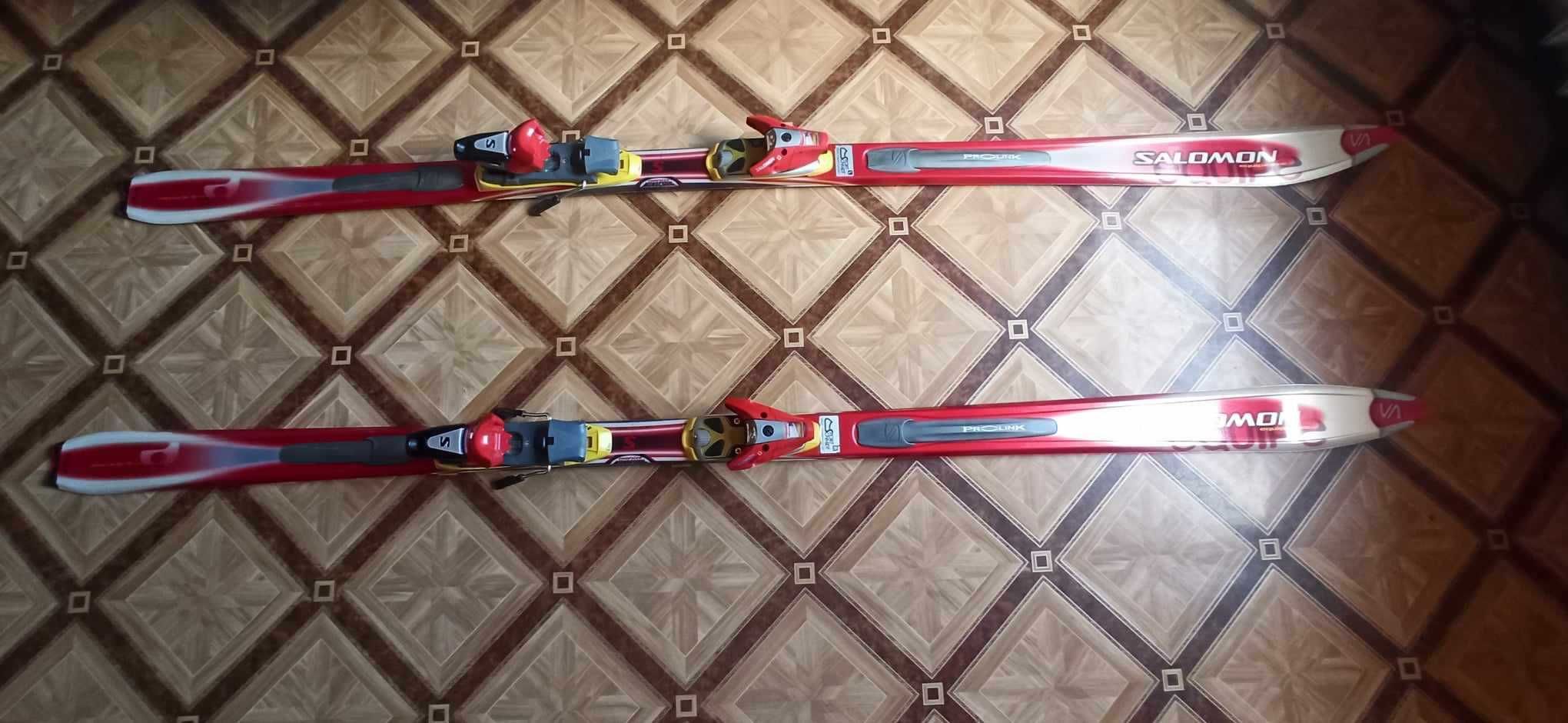 Narty skiturowe na stok
