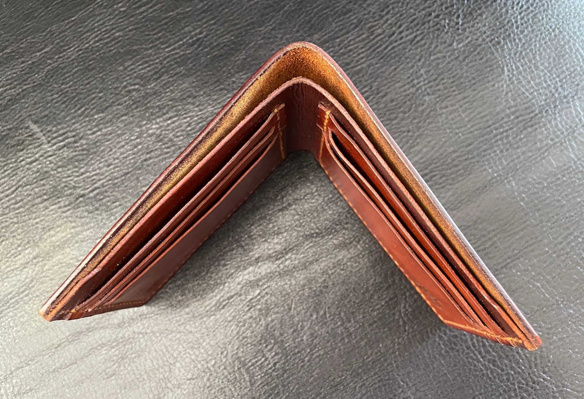 Skórzany Bifold, portfel ręcznie szyty, 100% handmade, skóra juchtowa