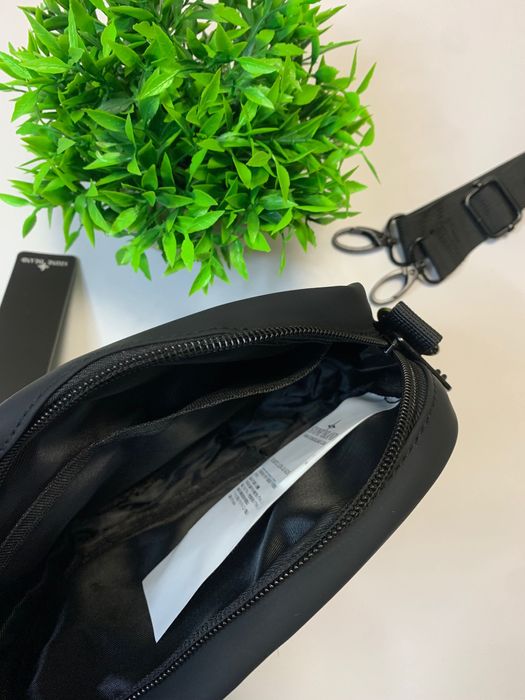 Сумка через плече стой айленд.
Стон ісланд/чорна барсетка стон ісланд