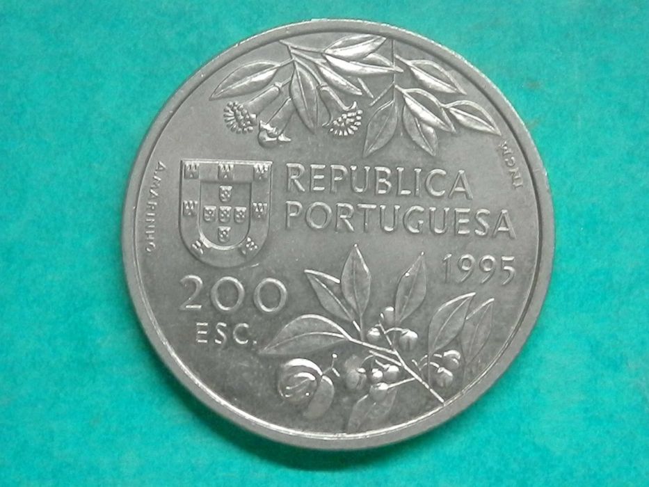 812 - Comem: 200 esc. 1995 Ilhas Molucas cuni, por 1,00