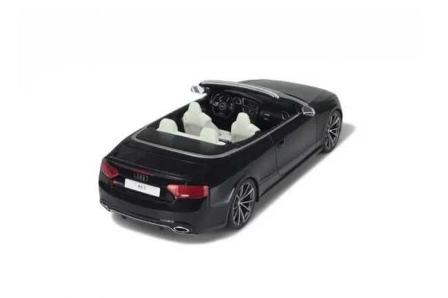 Audi A5 RS5 Cabriolet 2015 GT Spirit Escala 1:18