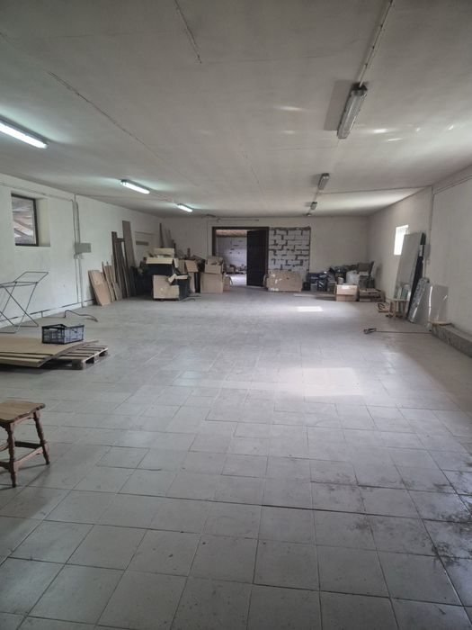 Продаж приміщення с.Світин