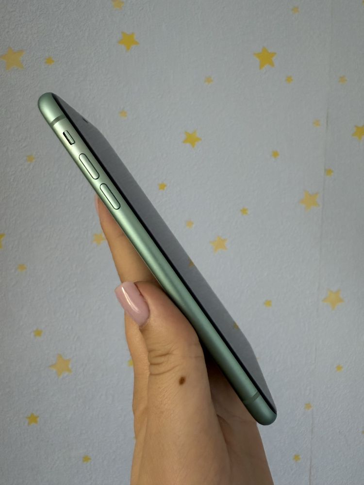 Iphone 11 64gb без зарядки, с коробкой