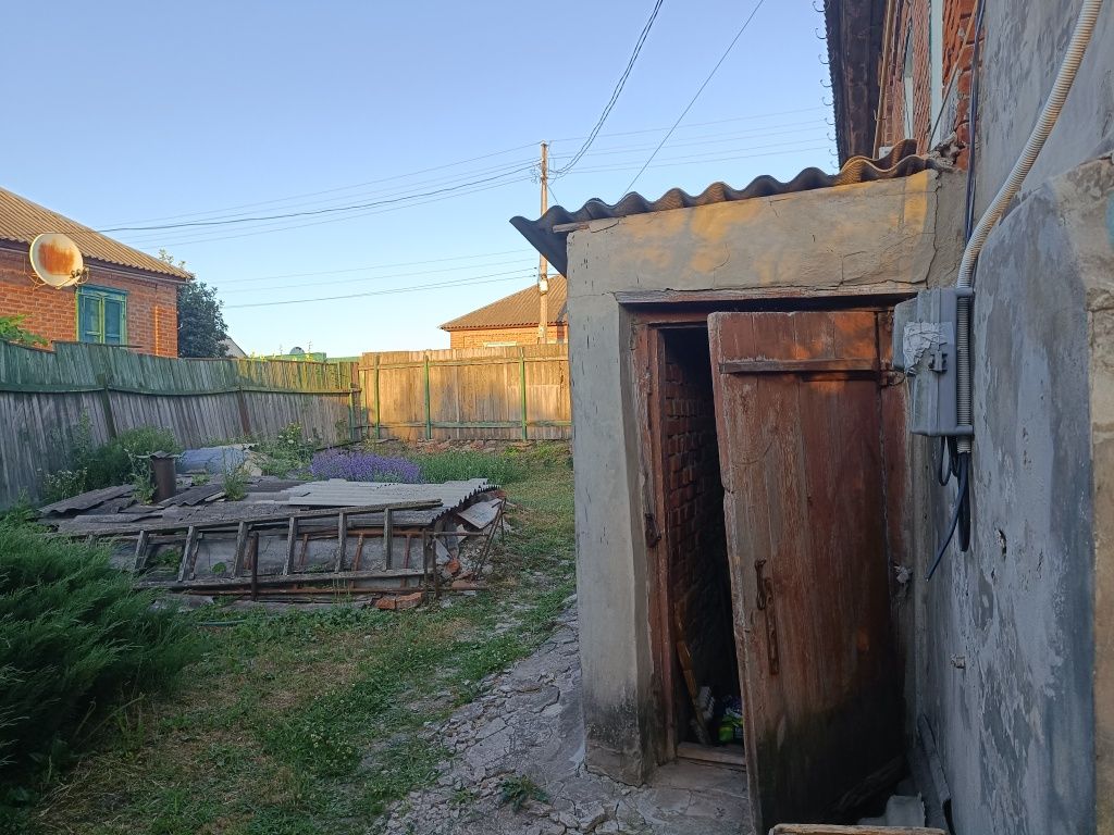 Продам часть дома в Чугуеве, р-н Осиновка