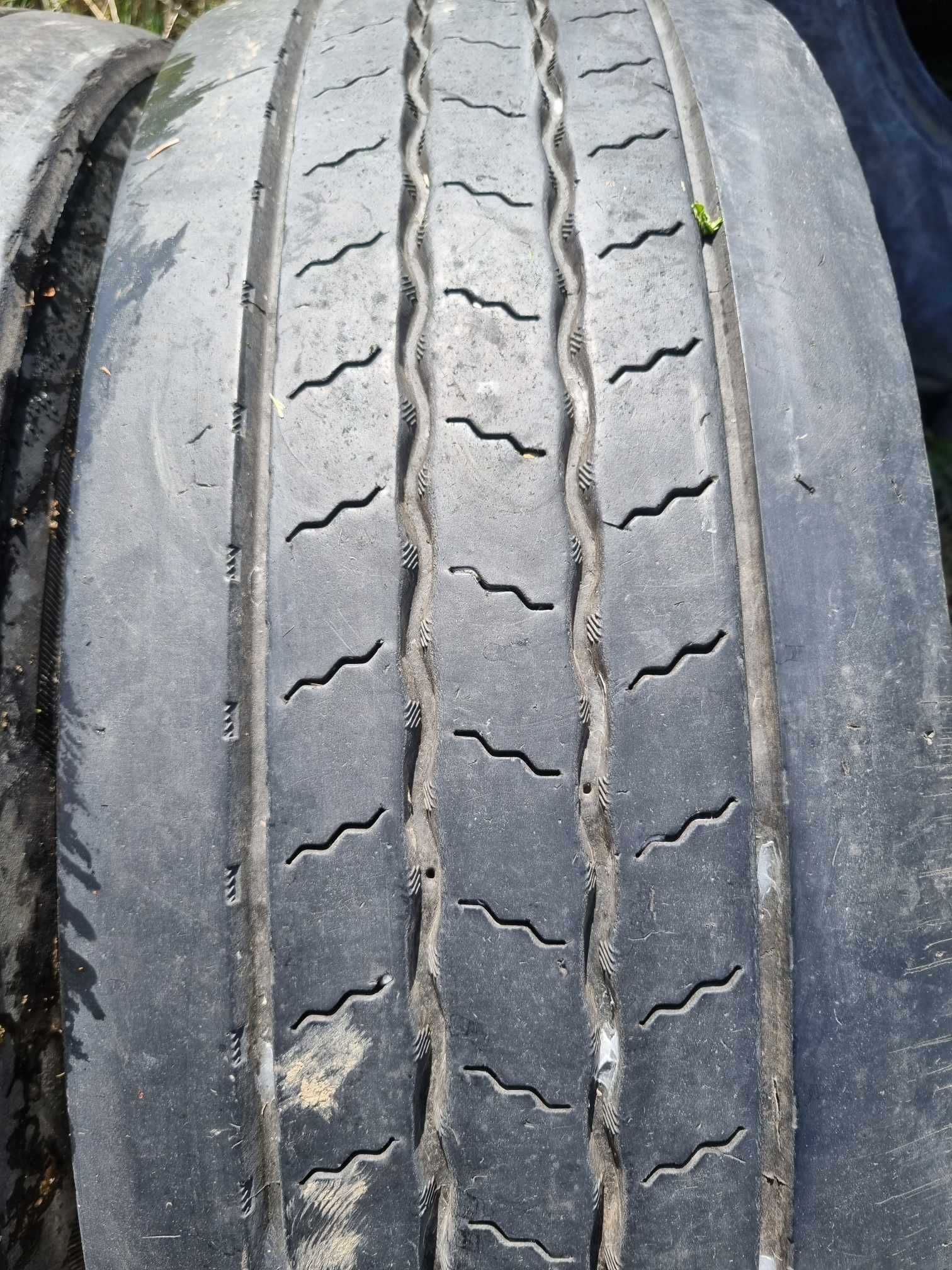 285/70r19.5 Continental Conti Hybrid HS 3