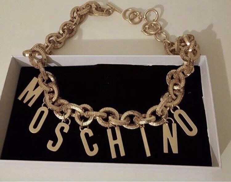 Стильний пояс від крутоі коллабораціі Moschino&HM