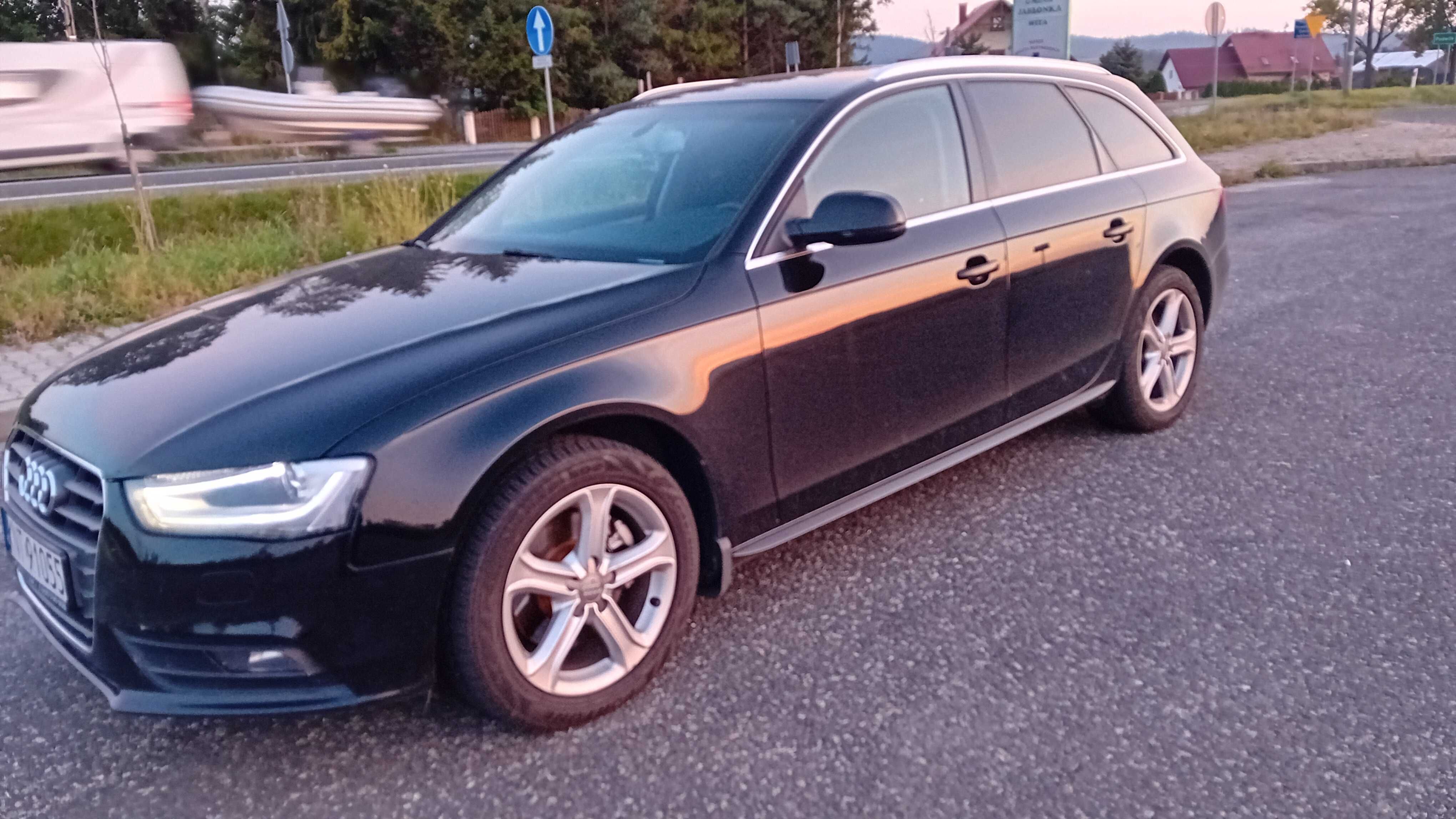 Audi A4 Avant 2013 lift 2.0D 220tys.km