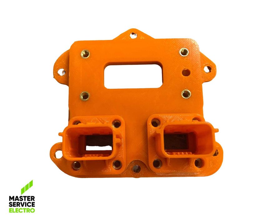 Плата із роз’ємами на високовольтну батарею Ford Focus III Electric