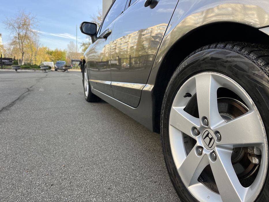 Honda Civic 1.8 Гарний стан