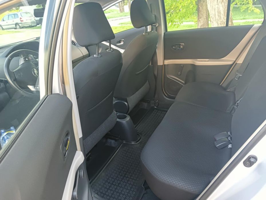 Toyota Yaris 1.0 2011